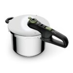 Schnellkochtopf Edelstahl 8 L von Tefal, ideal für schnelles und sicheres Kochen in der modernen Küche.