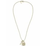 Elegante Damen Halskette von Tommy Hilfiger aus goldfarbenem Edelstahl mit Schloss- und Schlüssel-Anhänger, besetzt mit weißen Kristallen.