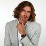 Maserati Herrenuhr (42 mm) mit Edelstahlgehäuse und schwarzem Lederarmband, elegantes Design für jeden Anlass.