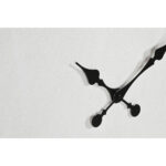 Wanduhr Weiß Faser Holz MDF im modernen Scandi-Design, 85 x 7 x 85 cm, ideal für stilvolle Wohnräume.