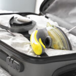 2-In-1 Mini-Dampfbügeleisen von Velyron InnovaGoods, vertikal und horizontal einsetzbar, 800 W, kompakt und tragbar.