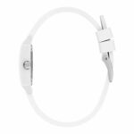 Damenuhr Guess (Ø 33 mm) in elegantem Design mit Silikonarmband und robustem Harzgehäuse.