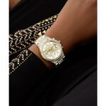 Elegante Damenuhr Guess MOONLIGHT – zeitloses Design und hochwertige Verarbeitung für jeden Anlass.