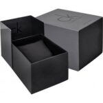 Elegante Herrenuhr Calvin Klein mit einem Durchmesser von 43 mm, Quarzwerk und mineralischem Kristall, ideal für modebewusste Träger.