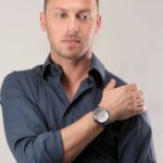 Herrenuhr Maserati (Ø 43 mm) in Blau und Grau mit hochwertigem Lederarmband und Edelstahlgehäuse.