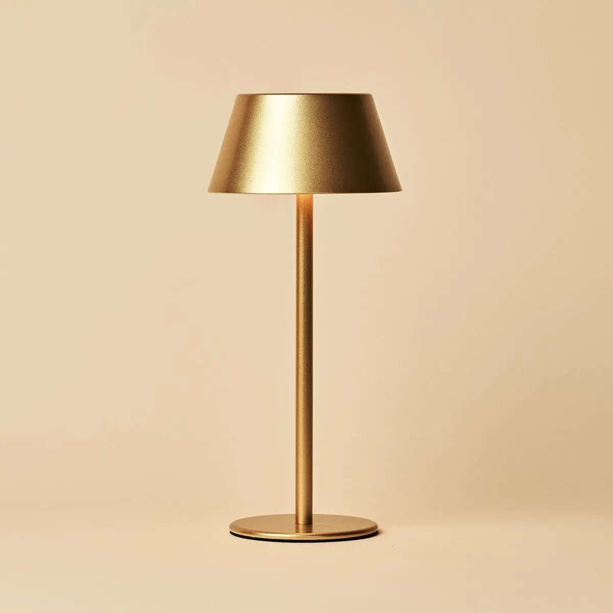 37c64ec4-c2ff-45c2-b777-0c87a1965402_1200x1200_fill.jpg Milou Tischlampe Gold - moderne, kabellose Tischleuchte mit 3 Lichtmodi