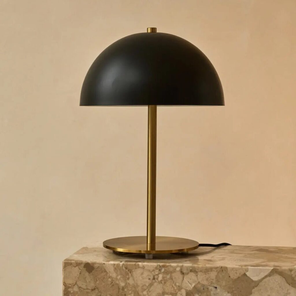 Lola Tischlampe Schwarz/Gold - elegantes Metalldesign