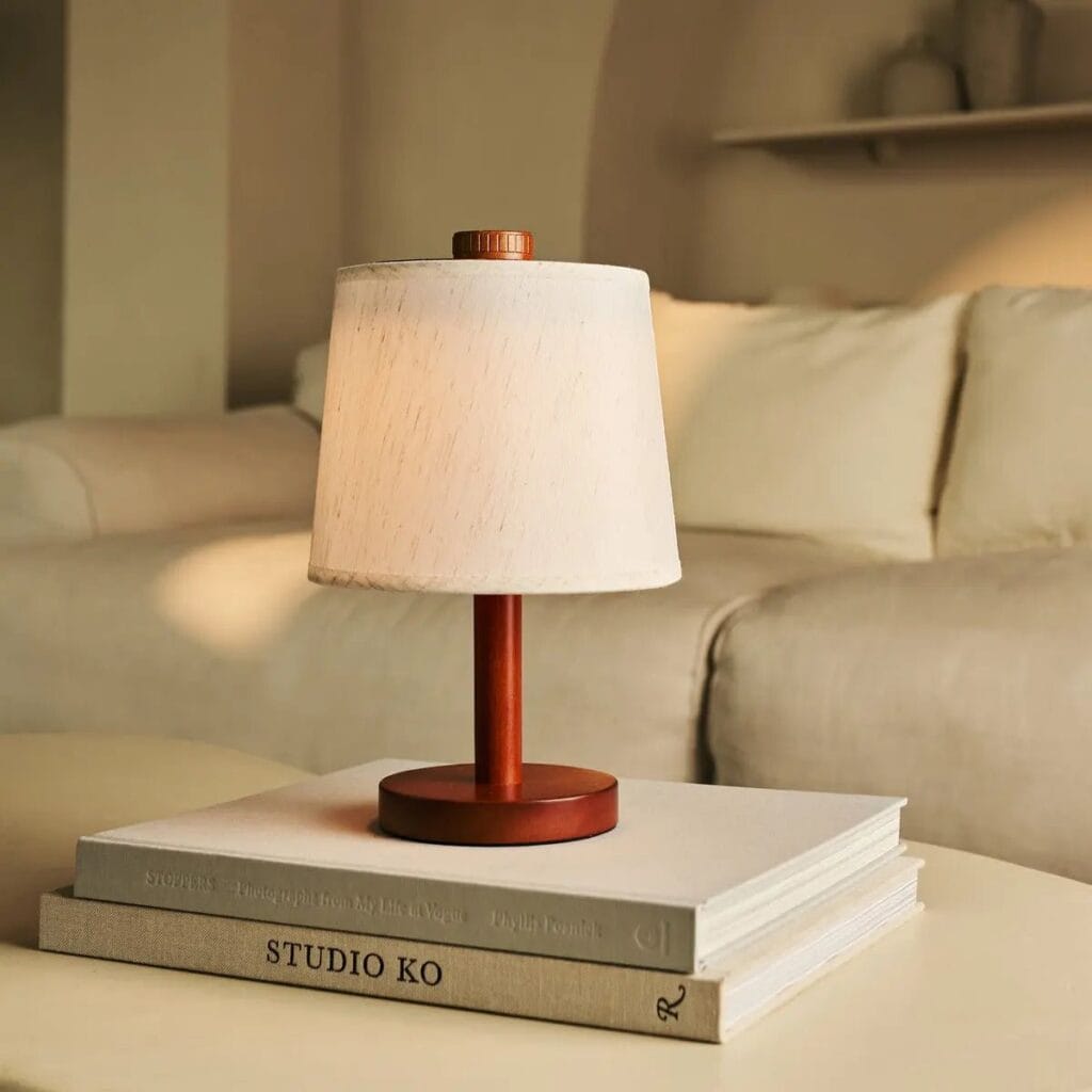 Rover Tischlampe Kastanienbraun - kabellos und dimmbar