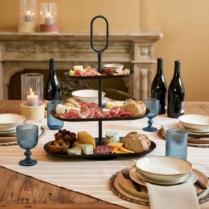 Orina Etagere Schwarz von Mica Decorations – 3-lagiger Servierturm aus Metall