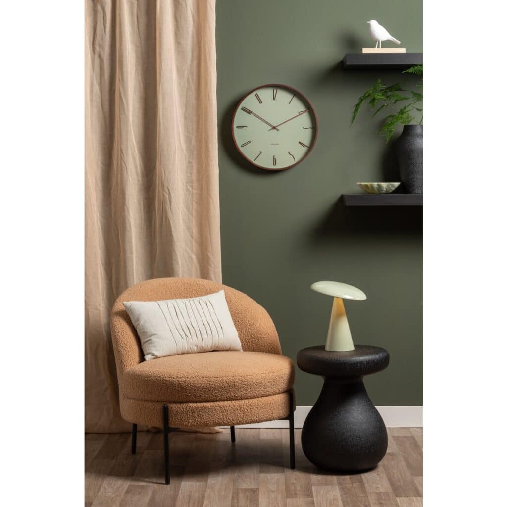 Elsa Wanduhr Dunkelgrün von Karlsson - stilvolles Holzgehäuse